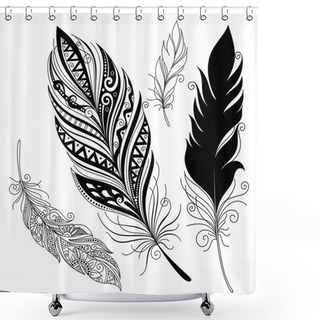 Personality  Monochrome Ornate Decorative Feather Shower Curtains