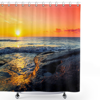 Personality  Tropical Ocean Sunrise Shower Curtains