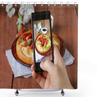 Personality  Smartphone Shot Food Photo -  Vanilla Cake With Strawberries Shower Curtains