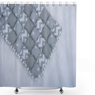 Personality  Pillow For The Newborn. Blanket And Pillow For Newborns. The Texture Of The Fabric. Pillows Bumpers. The Sides Of The Pillow In The Crib. Print Zigzag Stars. Shower Curtains