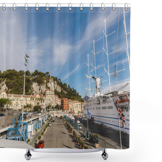 Personality  Harbour Shower Curtains