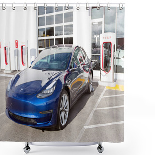 Personality  Tesla Model 3 New Electric Car Shower Curtains
