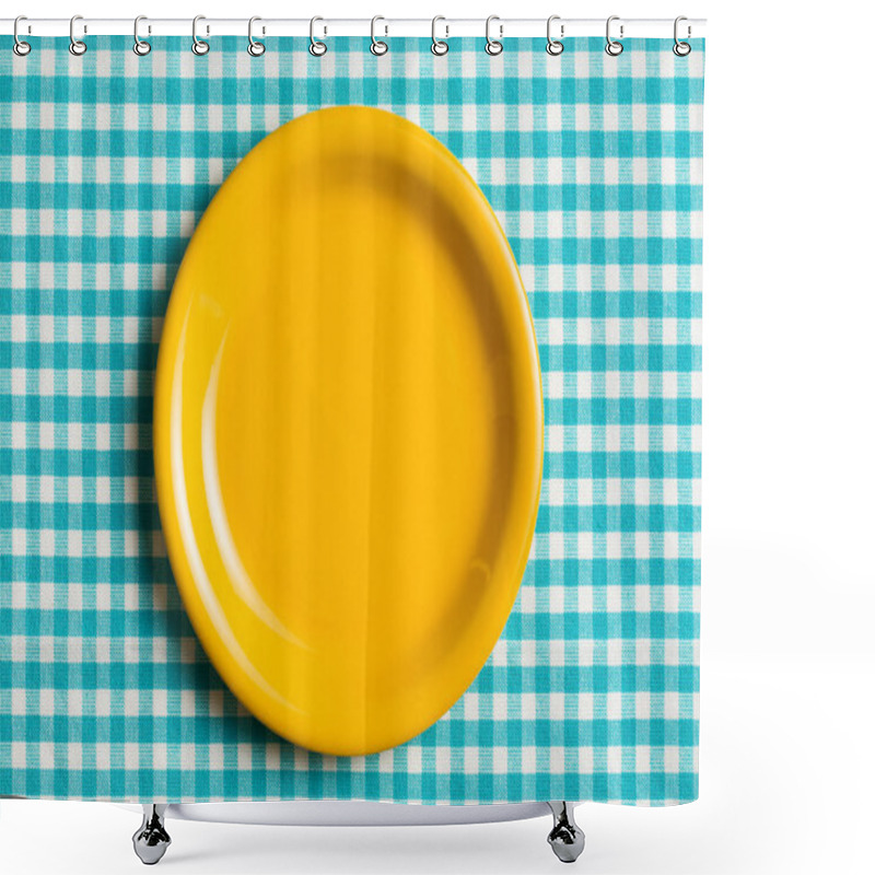 Personality  empty plate on checkered tablecloth shower curtains