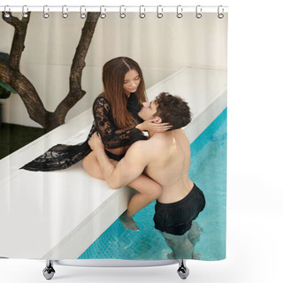 Personality  Sexy Couple, Brunette Woman In Black Swimsuit And Beach Wear Hugging With Shirtless Man In Pool Shower Curtains