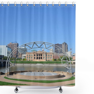 Personality  Skyline Of Downtown Des Moines, Iowa Shower Curtains