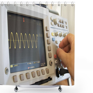 Personality  Sine Wave On Oscilloscope Screen Shower Curtains