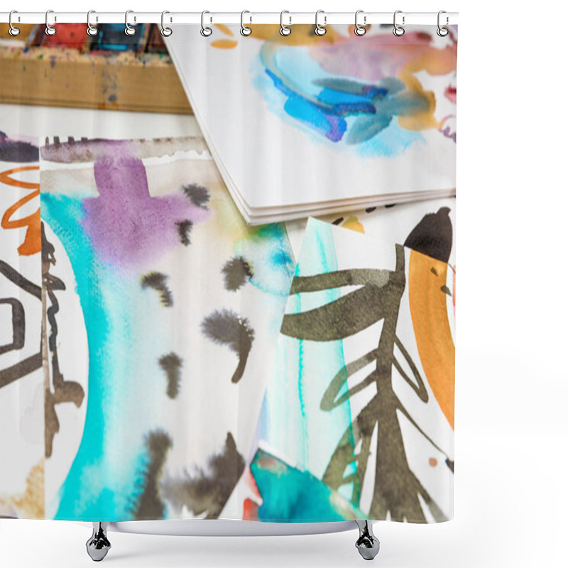 Personality  selective focus of abstract watercolor drawings with floral print shower curtains